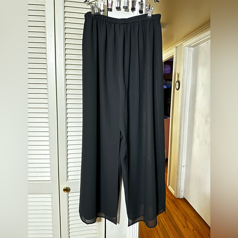 Women’s Black Harem Style Pants